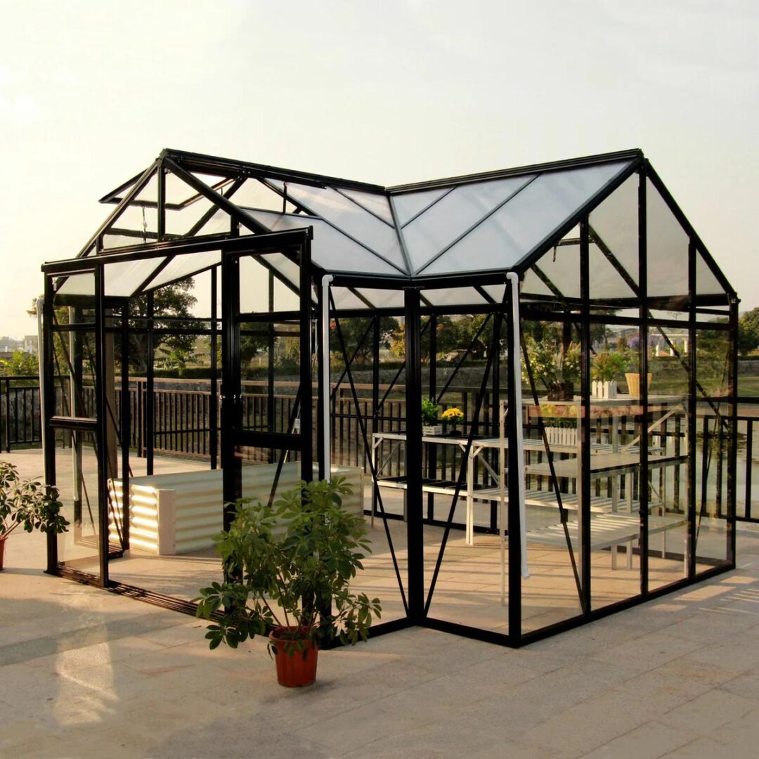 Commercial tunnel greenhouse with UV-resistant cover